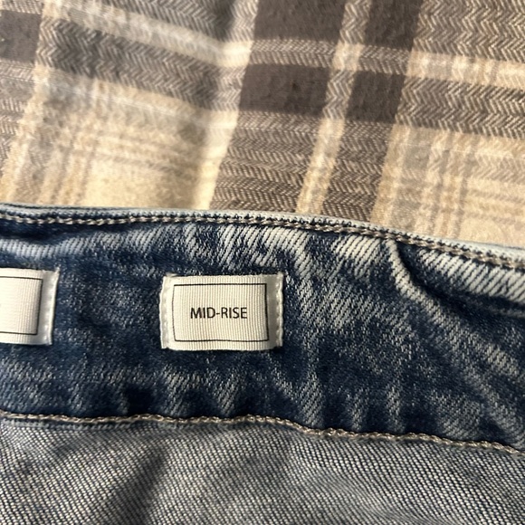 Jean shorts - Picture 2 of 3